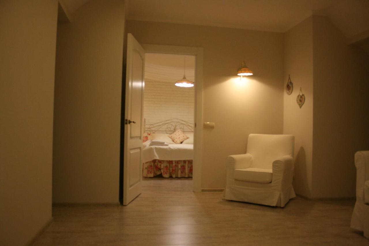 Family House Lambert Hotell Berehove  Rom bilde